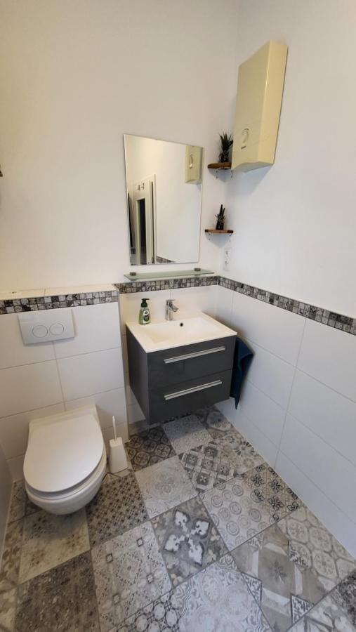 Ferienwohnung An Der Mosel Konz Luaran gambar