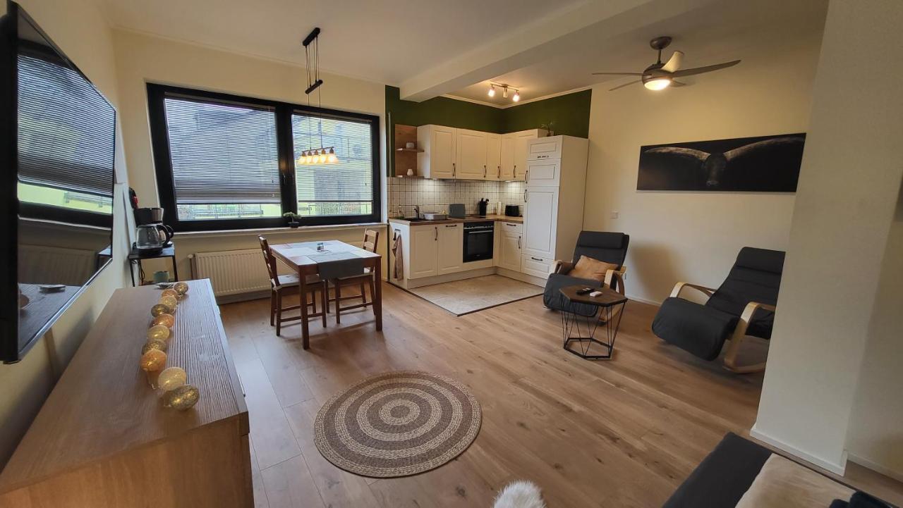 Ferienwohnung An Der Mosel Konz Luaran gambar